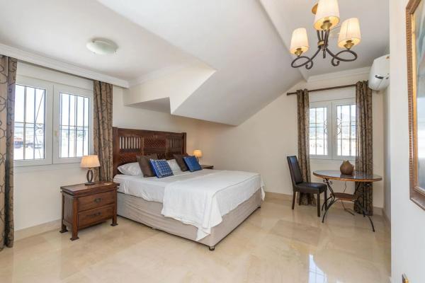 Ático en Barrio Playa Bajadilla-Puertos