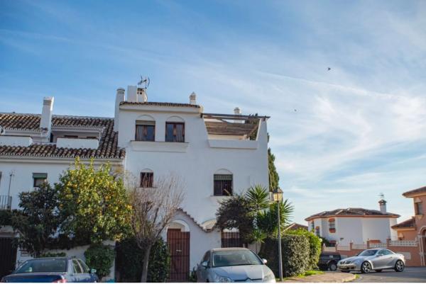 Chalet adosado en Urbanización las Cancelas, 120