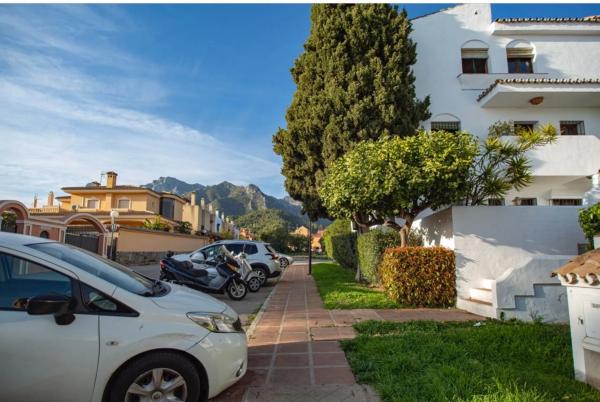 Chalet adosado en Urbanización las Cancelas, 120