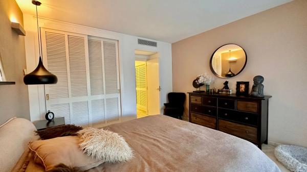 Piso en calle de Arturo Rubinstain, 2