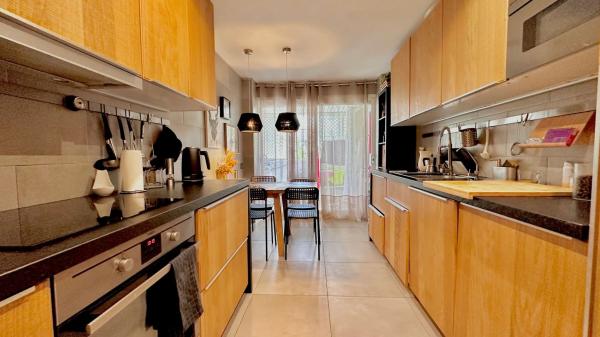 Piso en calle de Arturo Rubinstain, 2