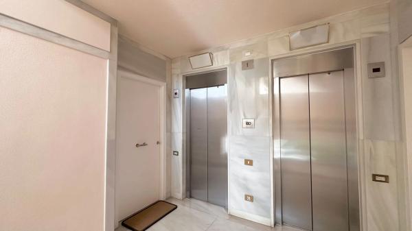 Piso en calle de Arturo Rubinstain, 2