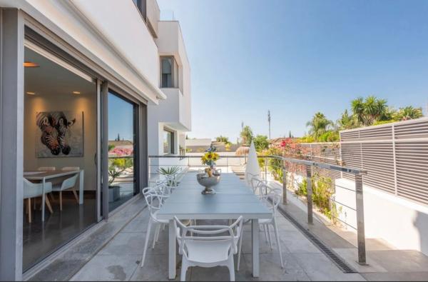 Chalet en calle Benaojan