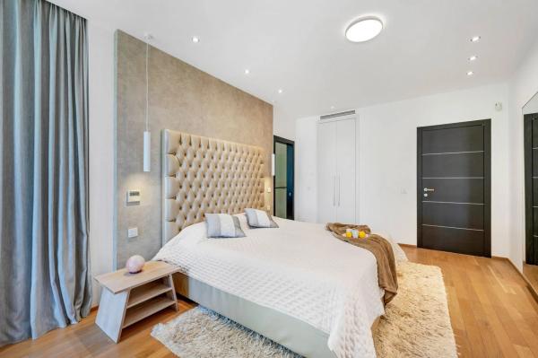 Chalet adosado en calle Verdi, 38