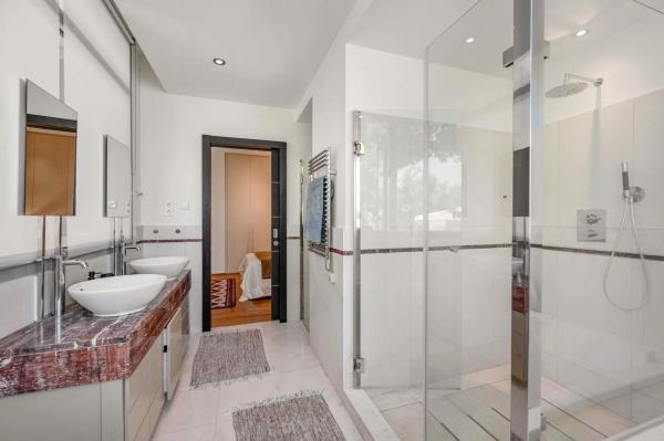 Chalet adosado en calle Verdi, 38