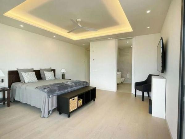 Casa independiente en bulevar Príncipe Alfonso de Hohenlohe