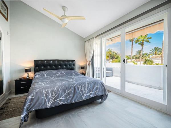 Chalet adosado en calle Mozart, 161