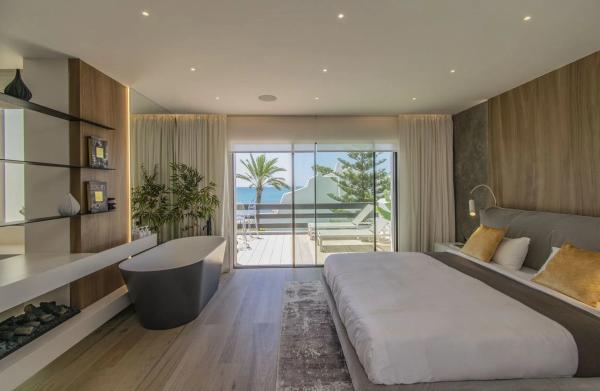 Chalet adosado en ኡርባኒሳሲኦን ፑኤንቴ ሮማኖ