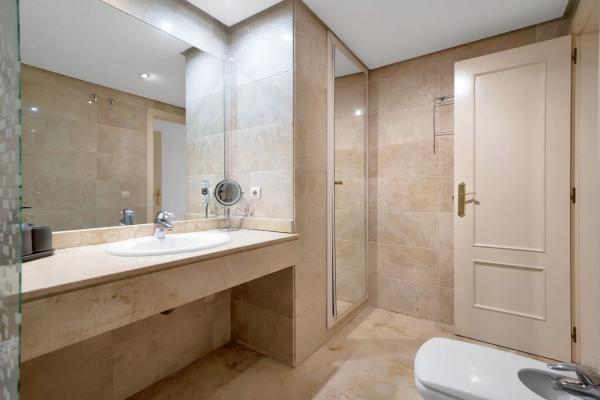 Piso en avenida Conde Rudi