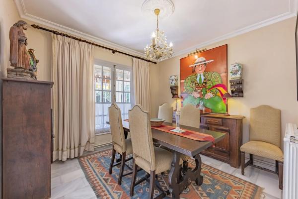 Casa independiente en calle Romero de Torres, 15