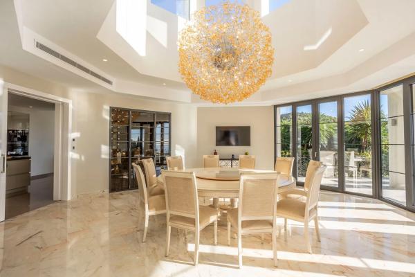 Casa independiente en calle Sierra Blanca