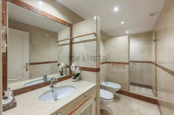 Piso en calle José Meliá, 5