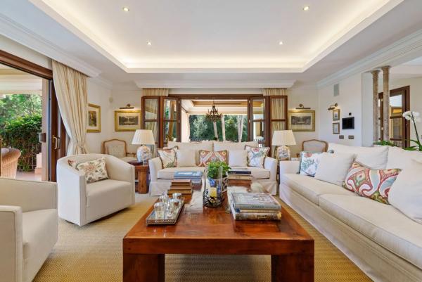 Casa independiente en Urbanización Lomas de Marbella Club