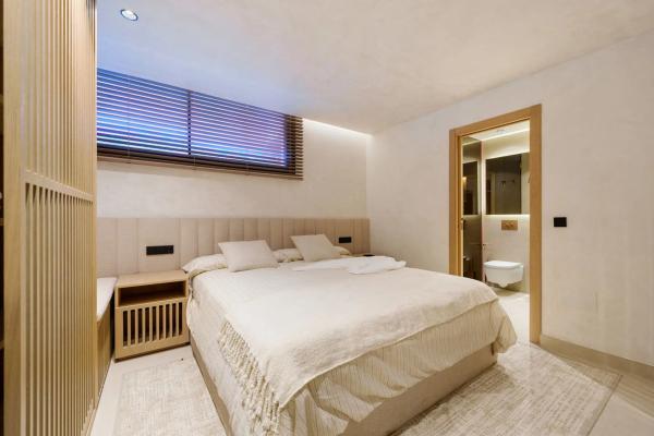 Chalet adosado en Poligono Urpng9