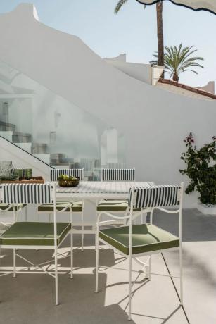 Chalet pareado en Urbanización Oasis Club, 1 -19