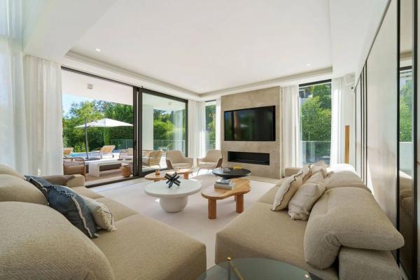 Casa independiente en Pintor Francisco Iturrino