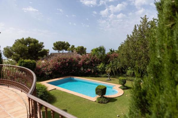 Casa independiente en calle Granados, 6