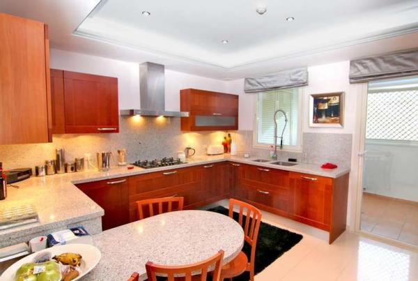 Piso en la trinidad, 8