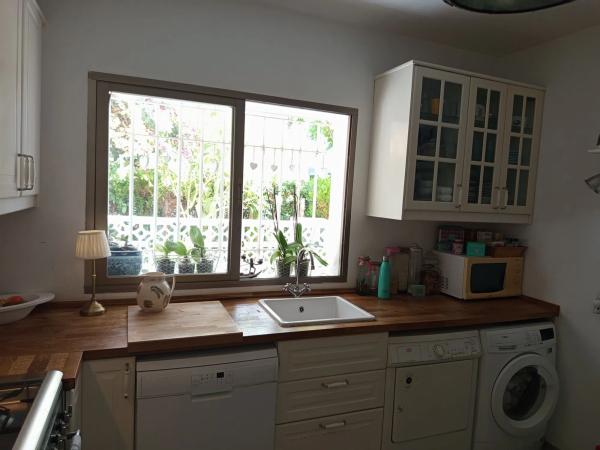 Chalet adosado en calle de Marcasitas, 40 f