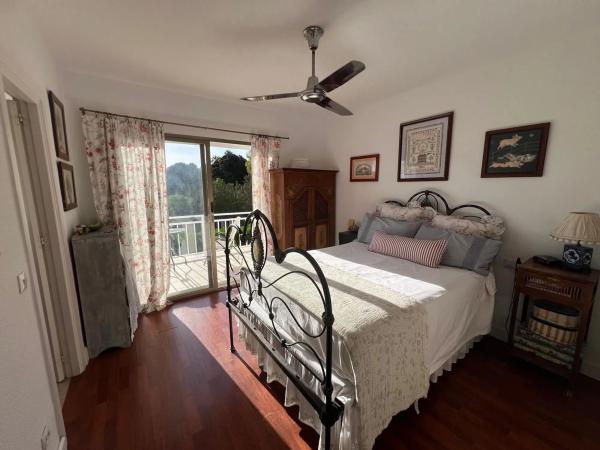 Chalet adosado en calle de Marcasitas, 40 f