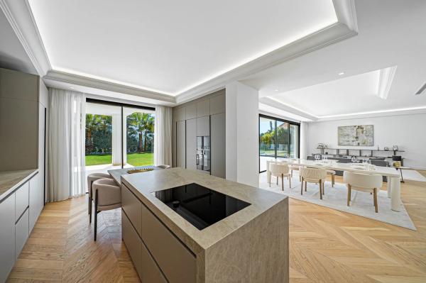 Chalet en calle Sierra Bermeja