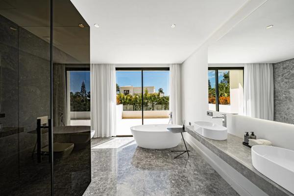 Chalet en calle Sierra Bermeja