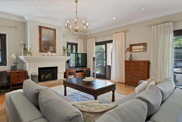 Casa independiente en calle Montemayor