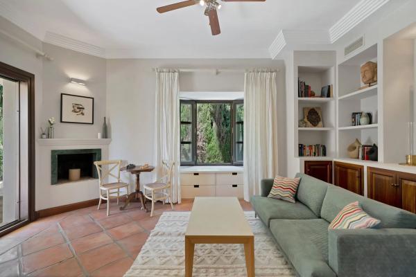 Casa independiente en calle Montemayor