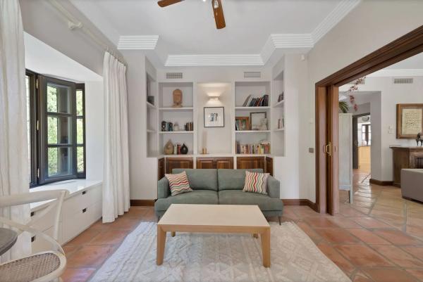 Casa independiente en calle Montemayor