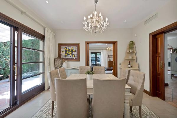 Casa independiente en calle Montemayor