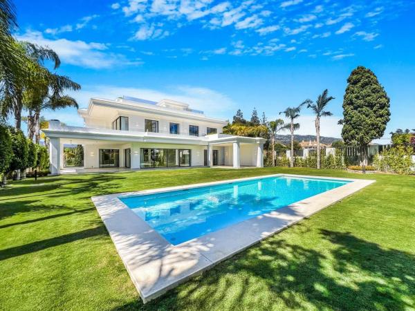 Casa independiente en Las Lomas de Marbella Club (investhome), Villa 2, C/Sierra Bermeja, Golden Mile, Marbella s/n
