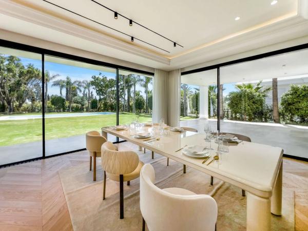 Casa independiente en Las Lomas de Marbella Club (investhome), Villa 2, C/Sierra Bermeja, Golden Mile, Marbella s/n