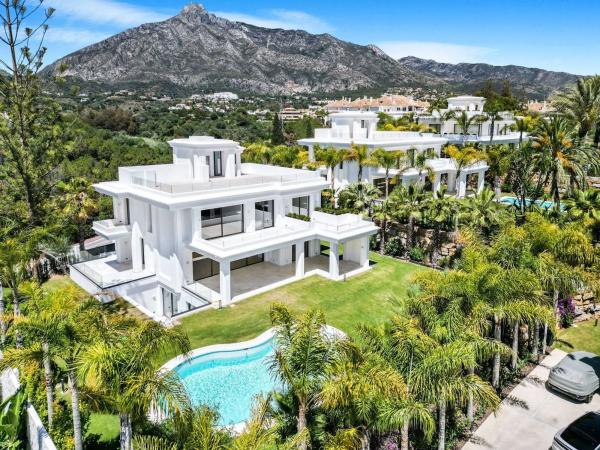 Casa independiente en Las Lomas de Marbella Club (investhome), Villa 2, C/Sierra Bermeja, Golden Mile, Marbella s/n