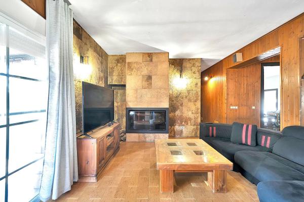 Casa independiente en Vía