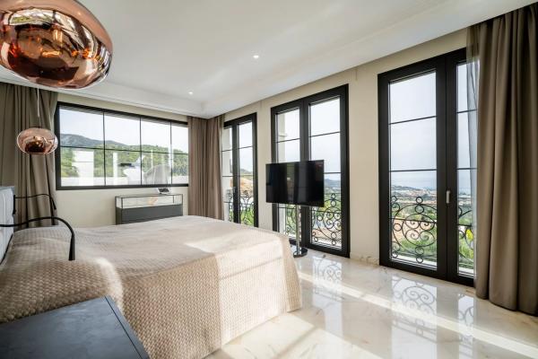 Casa independiente en calle Liszt