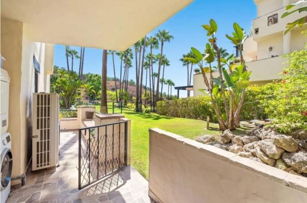 Piso en calle Sierra Cazorla, 2