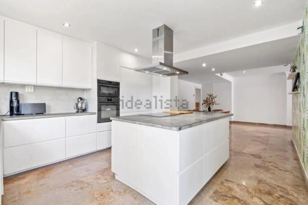 Piso en calle Sierra Cazorla, 2