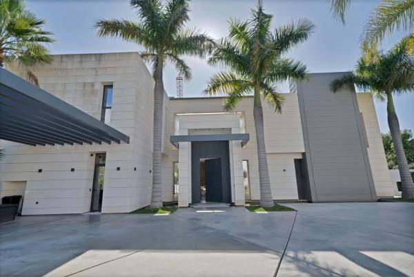 Casa independiente en calle Conde de Andrade