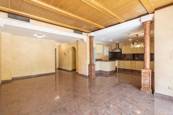 Estudio en Barrio Puente Romano