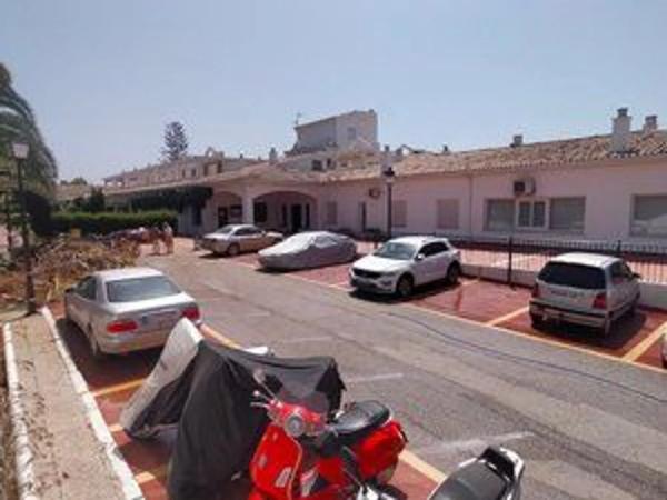 Estudio en calle urbanizacion carolina park milla de oro s/n