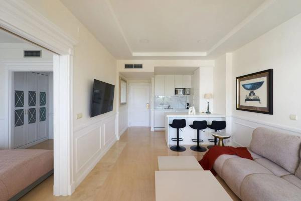 Piso en avenida Principe Alfonso Hohenloh, 19