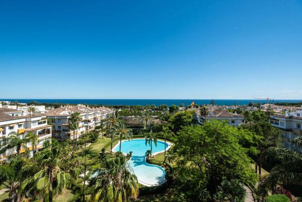 Dúplex en Barrio La Carolina-Guadalpín