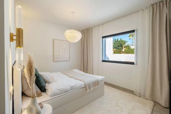 Chalet adosado en calle Al-andalus