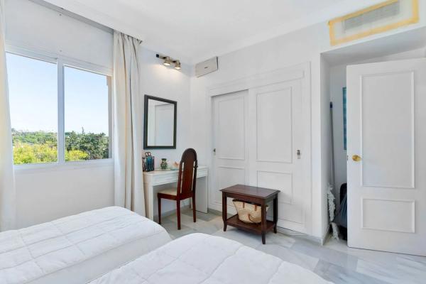 Chalet adosado en Urbanización los Olivos I, 5