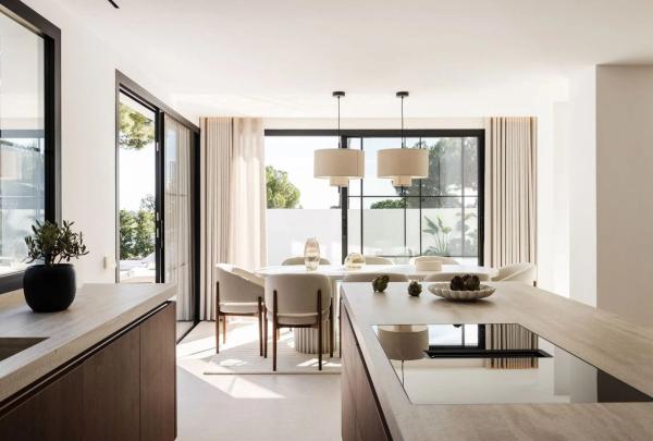 Chalet pareado en avenida del Golf