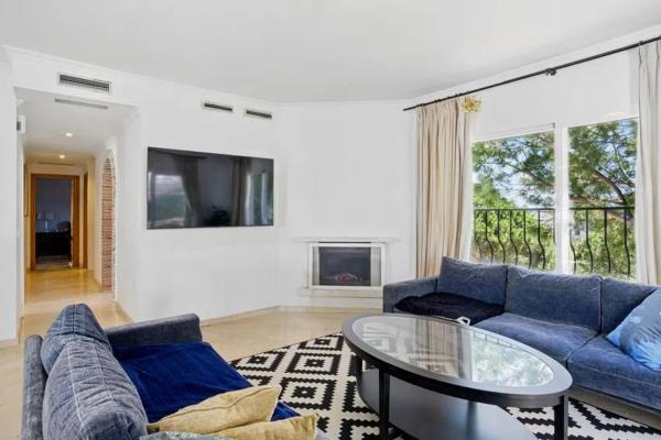 Dúplex en Urbanización Los Pinos de Aloha