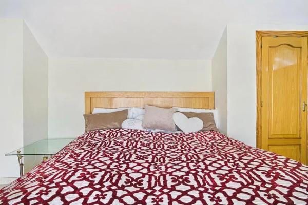 Dúplex en Urbanización Los Pinos de Aloha