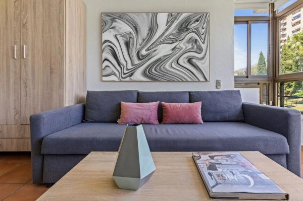 Estudio en avenida del Prado, 16