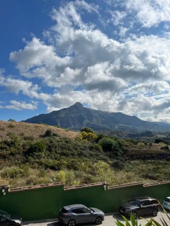 Dúplex en Urbanización Los Pinos de Aloha, 10