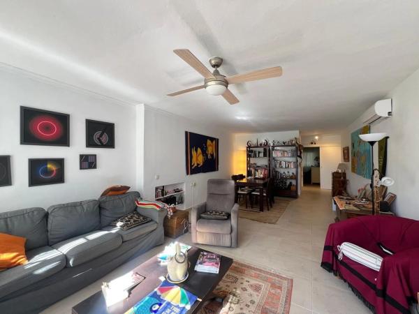 Piso en Barrio Aloha